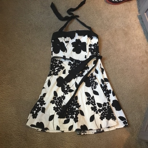 💋 Floral tie neck Spring Sumner scallop Dress - Picture 2 of 5